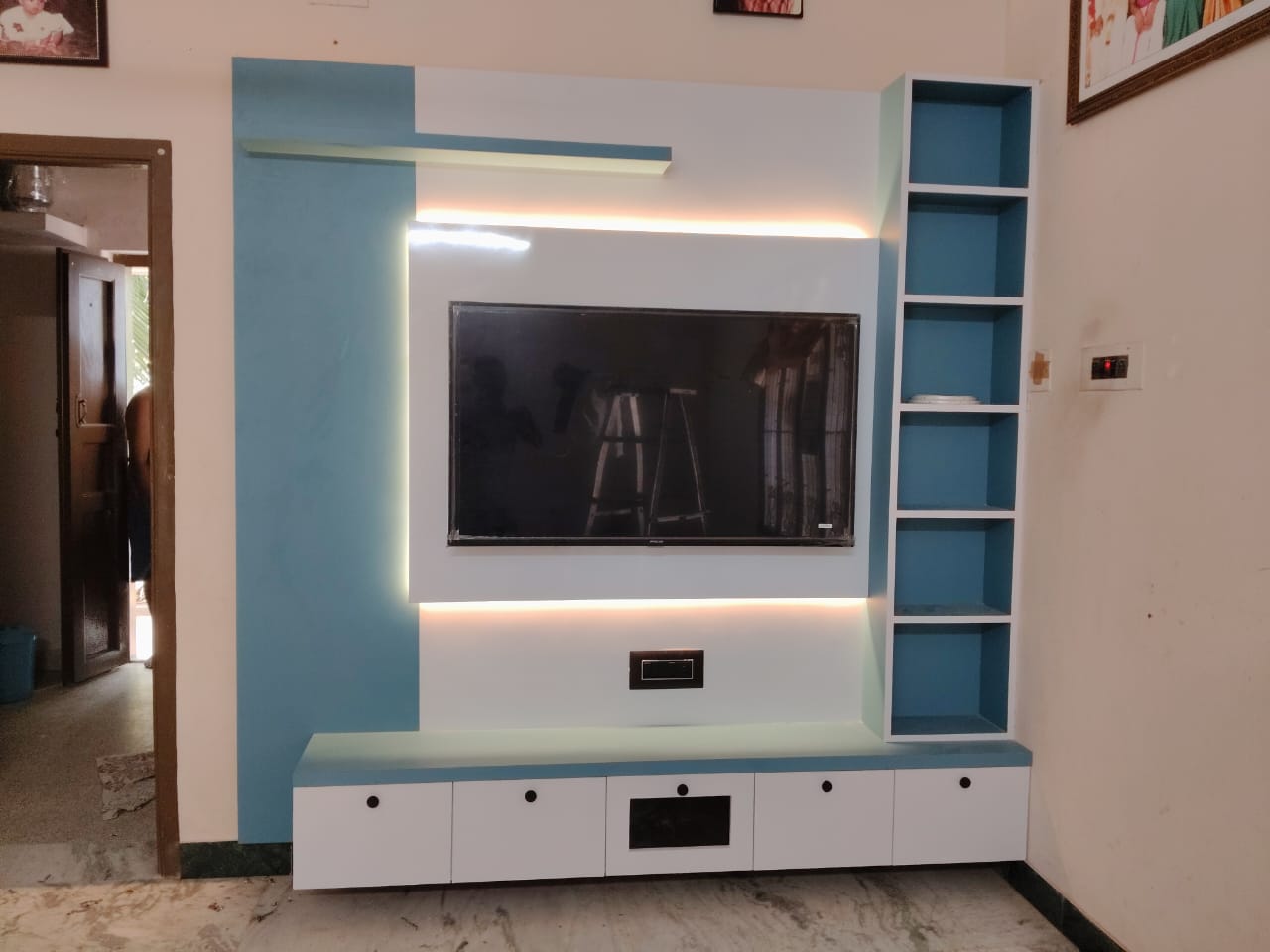 Custom TV Unit